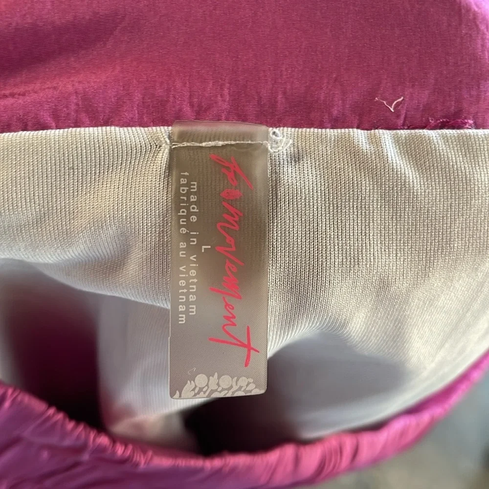 FREE PEOPLE Women's FP Movement The Way Home Short Size L In Vivacious Violet - Picture 7 of 10